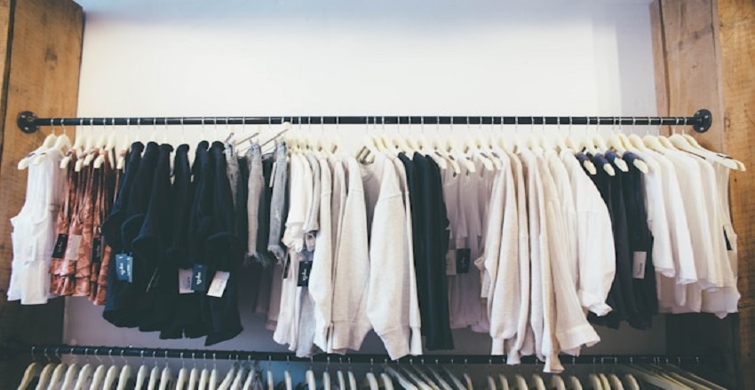 How to Elevate Your Everyday Outfits with the Right Accessories